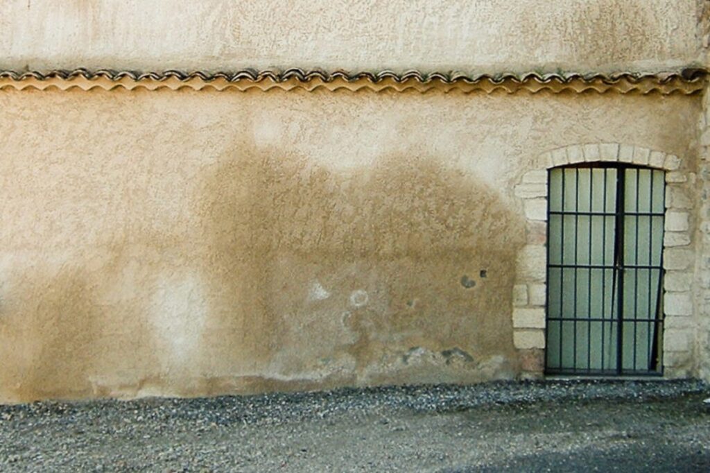 Rénovation façade extérieur apres des dégâts de seaux